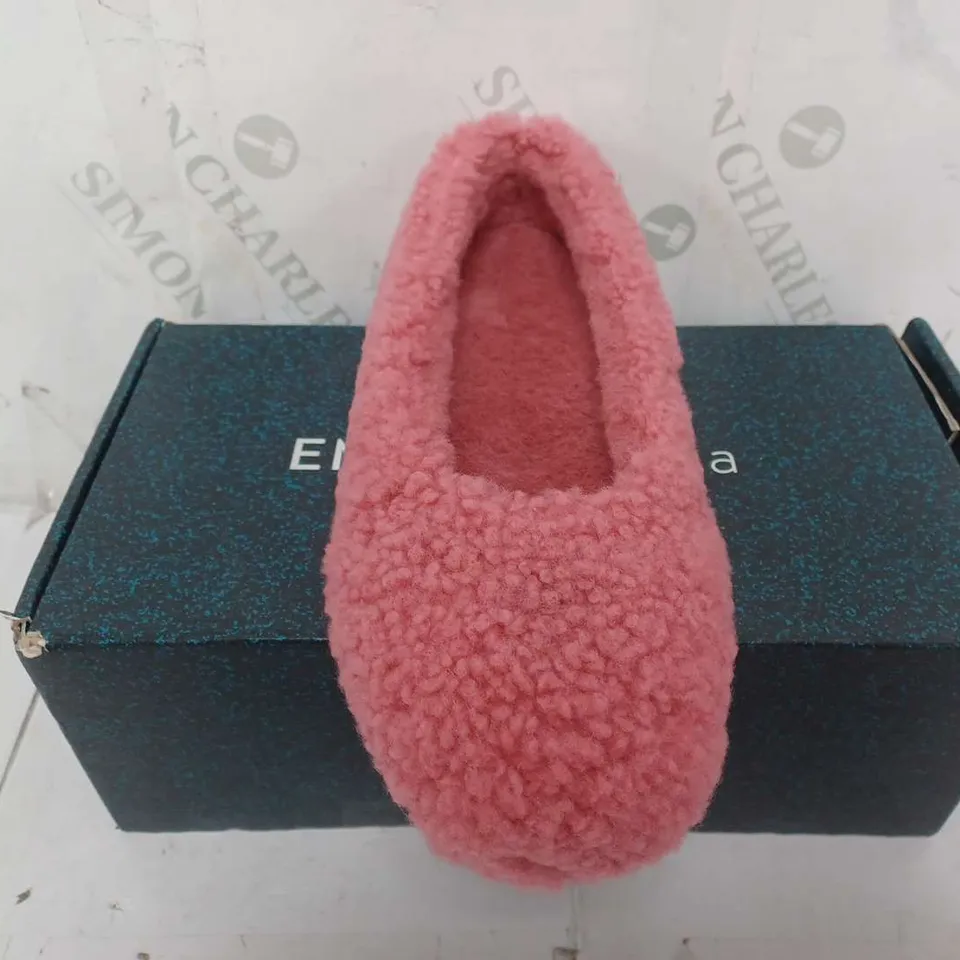 EMU MIRA TEDDY SHEEPSKIN SLIPPER - MINERAL RED COLOUR - W8/M7