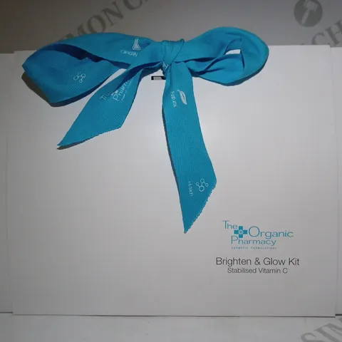 THE ORGANIC PHARMACY BRIGHTEN & GLOW KIT / STABILISED VITAMIN C