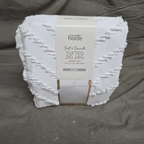 HOME SOFT & SMOOTH TUFTED ZIG ZAG DUVET SET IN WHITE - KING