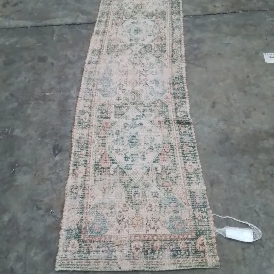 QUALITY DESIGNER AREA RUG - APPROXIMATELY 220X60CM