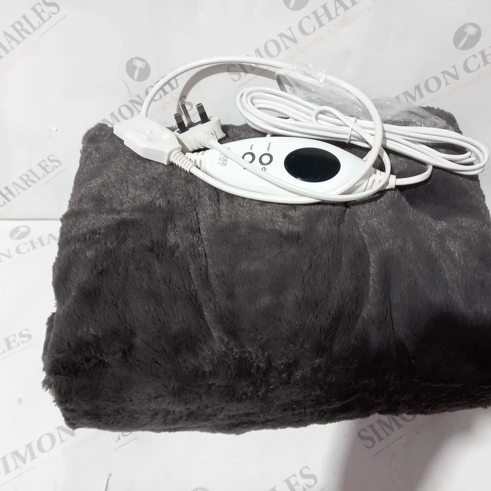 COZEE HOME VELVETSOFT HEATED THROW IN CHARCOAL 