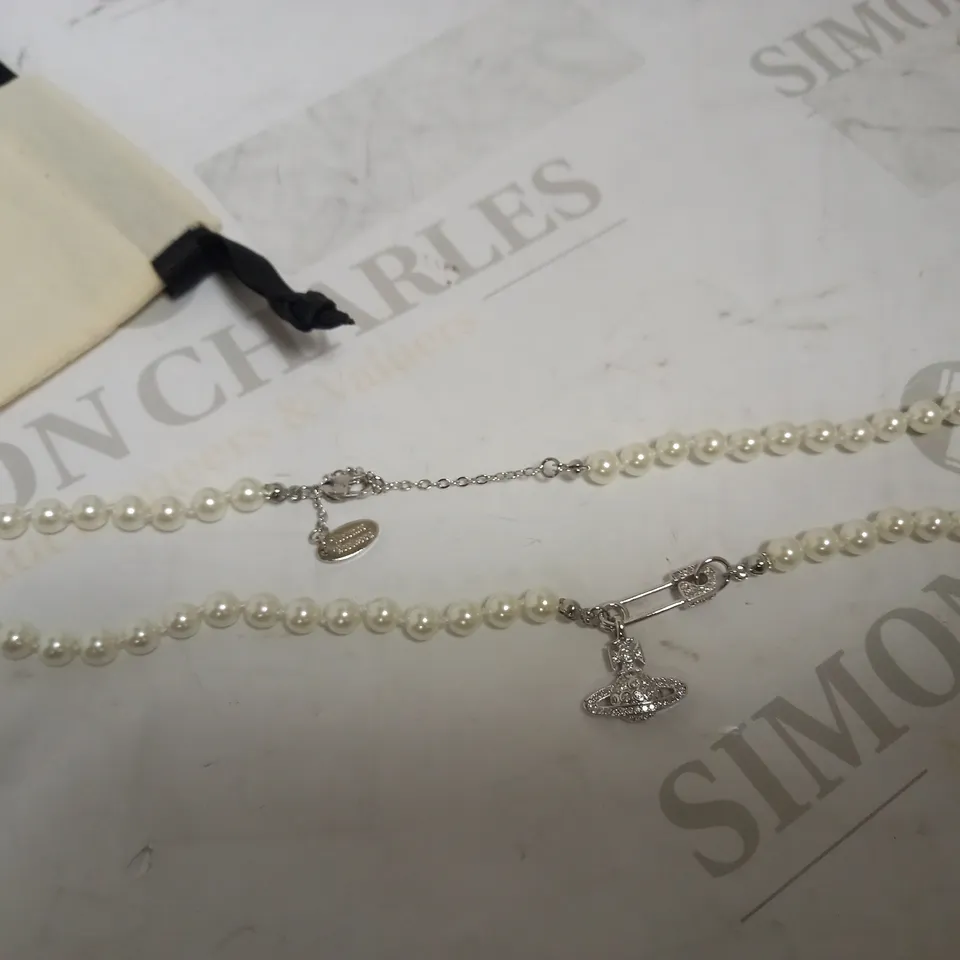 VIVIENNE WESTWOOD-STYLE ARTIFICIAL PEARL CHOKER NECKLACE