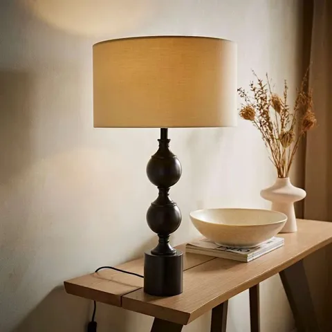 BOXED COE METAL TABLE LAMP