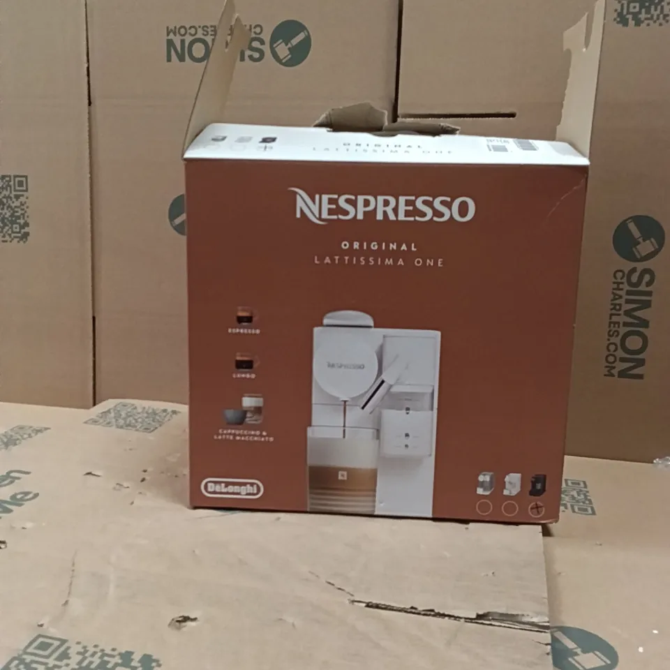 BOXED DELONGHI NESPRESSO EN510.B