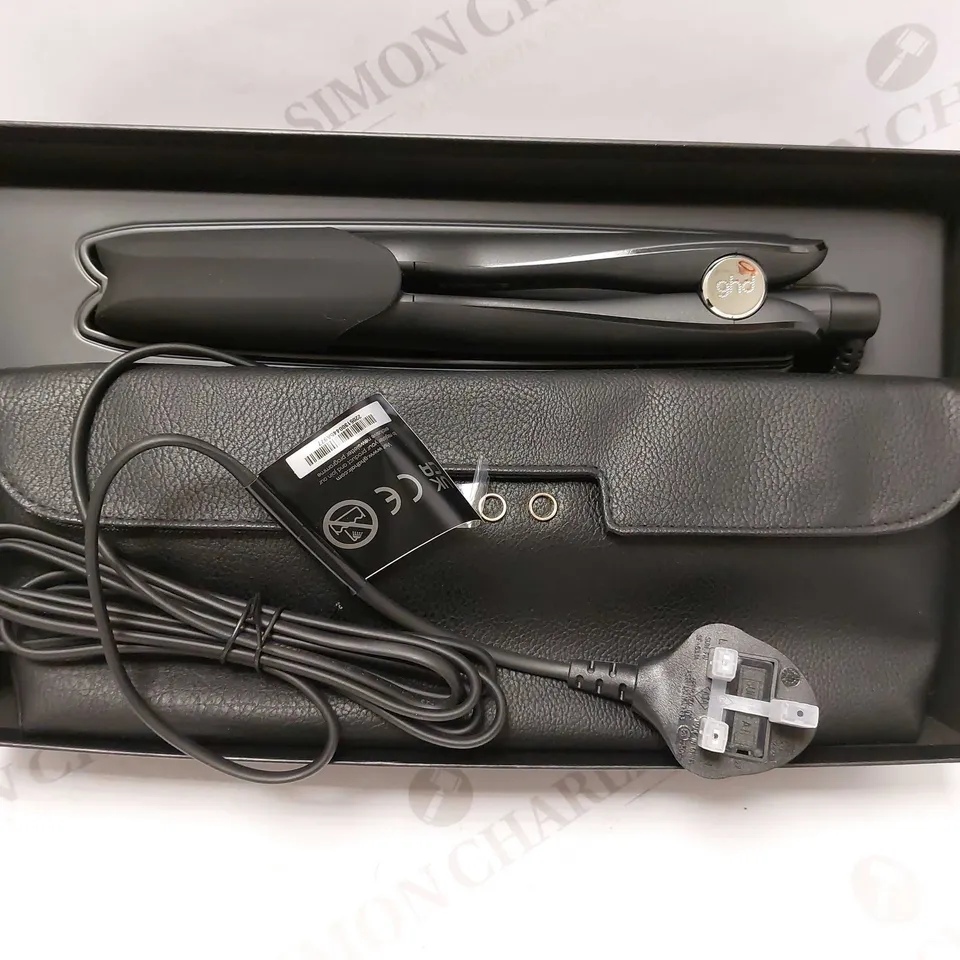 GHD PROFESSIONAL WIDE PLATE STYLER GIFT SET