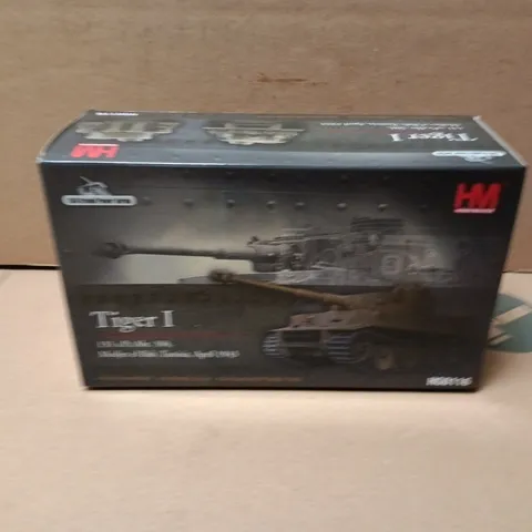 BOXED HOBBYMASTER TIGER 1 TANK