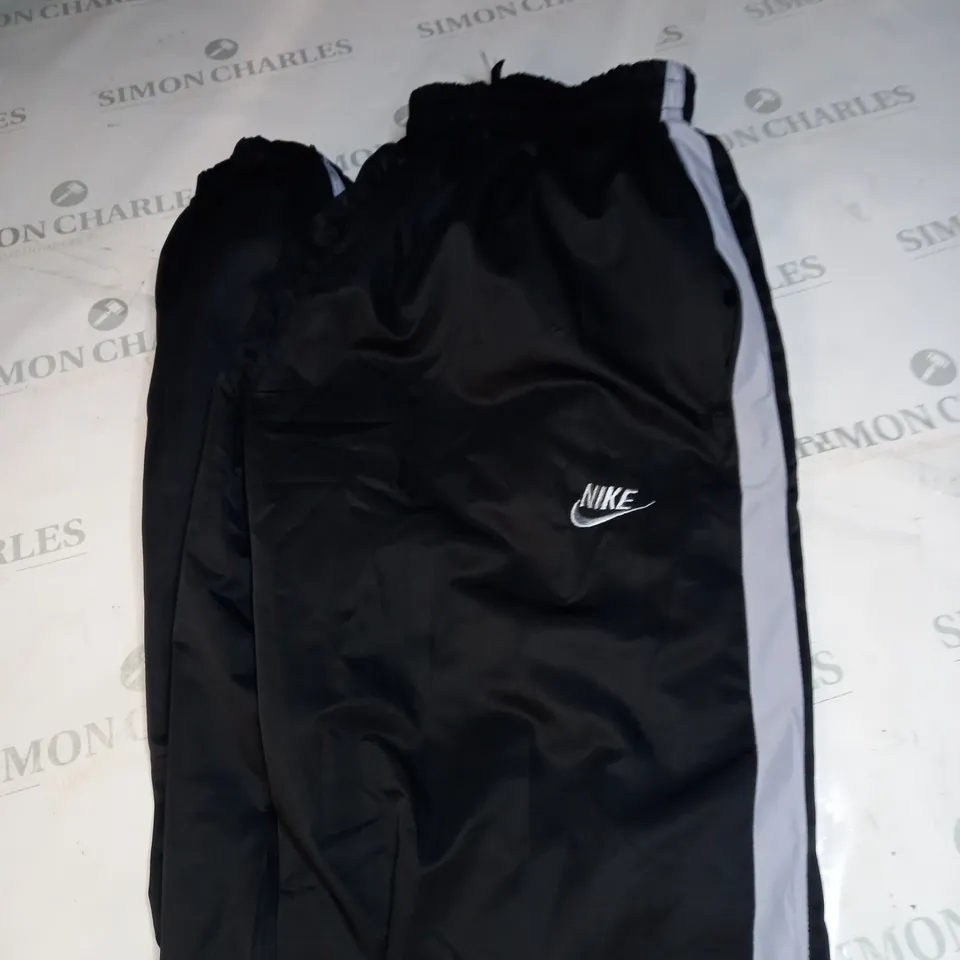 NIKE LOGO TRACKSUIT BOTTOMS SIZE S