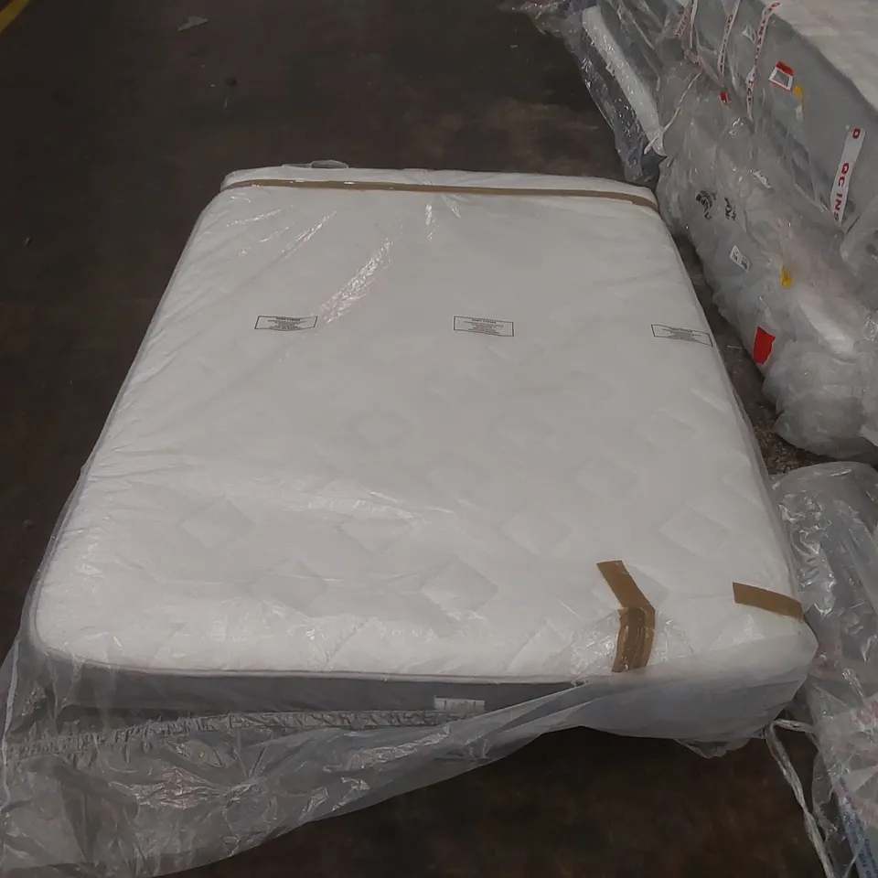 QUALITY BAGGED HYBRID MEMORY FOAM MATTRESS WITH COOLING FABRIC - 4'6 DOUBLE