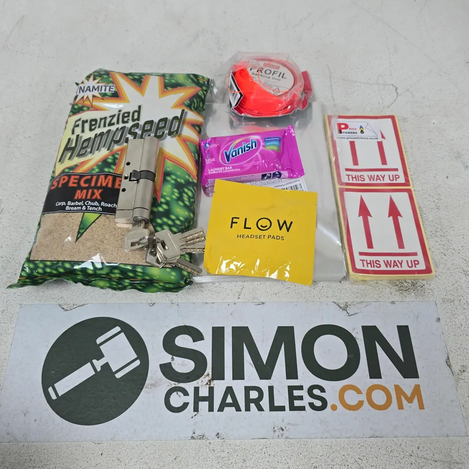 APPROXIMATELY 15 ASSORTED HOUSEHOLD ITEMS TO INCLUDE FRENZIED HEMPSEED, FLOW HEADSET PADS, PROFIL BACKING LINE, ETC - COLLECTION ONLY