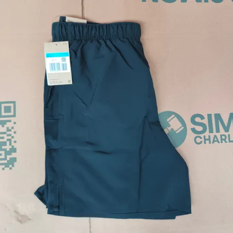NIKE CHALLENGER STANDARD FIT SHORTS IN BLACK SIZE MEDIUM