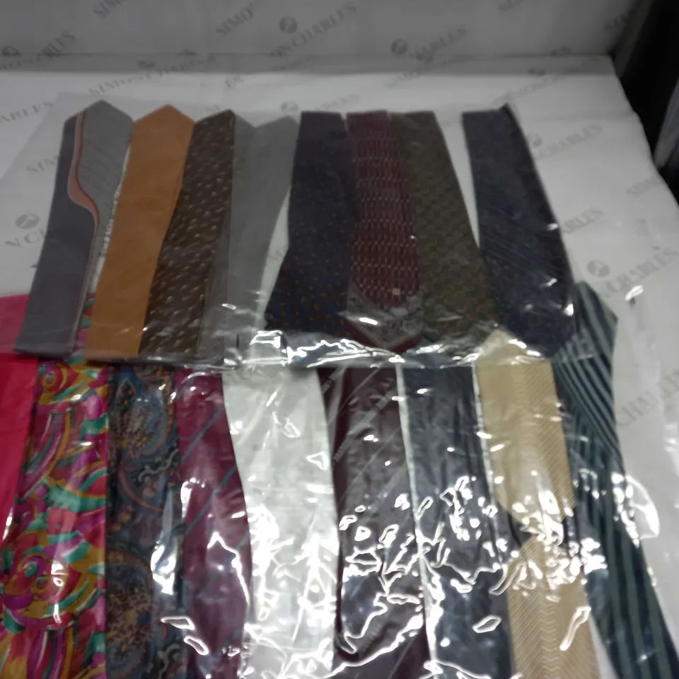 LOT OF 4 ASSORTED 4-PACKS OF TIES