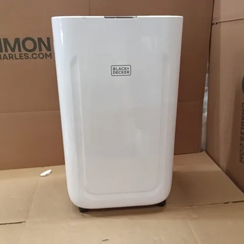BOXED BLACK AND DECKER 20L SMART DEHUMIDIFIER BXEH60014GB