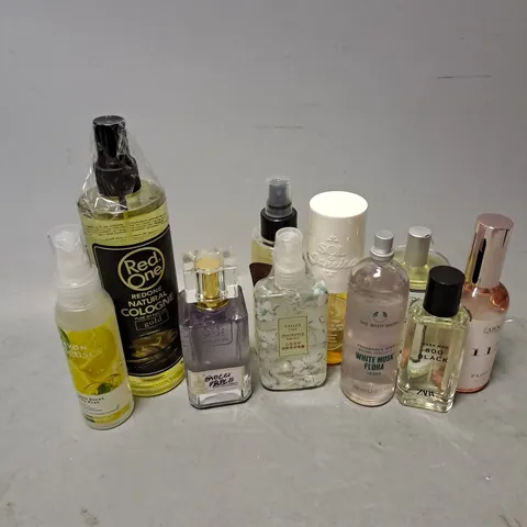 APPROXIMATELY 10 ASSORTED UNBOXED FRAGRANCES TO INCLUDE - BRAZILIAN CRUSH PERFUME MIST - BEAUTY MALLOWS CHOC ICE CREAM BODY MIST - SCENT RESERVE 73 - ETC - COLLECTION ONLY