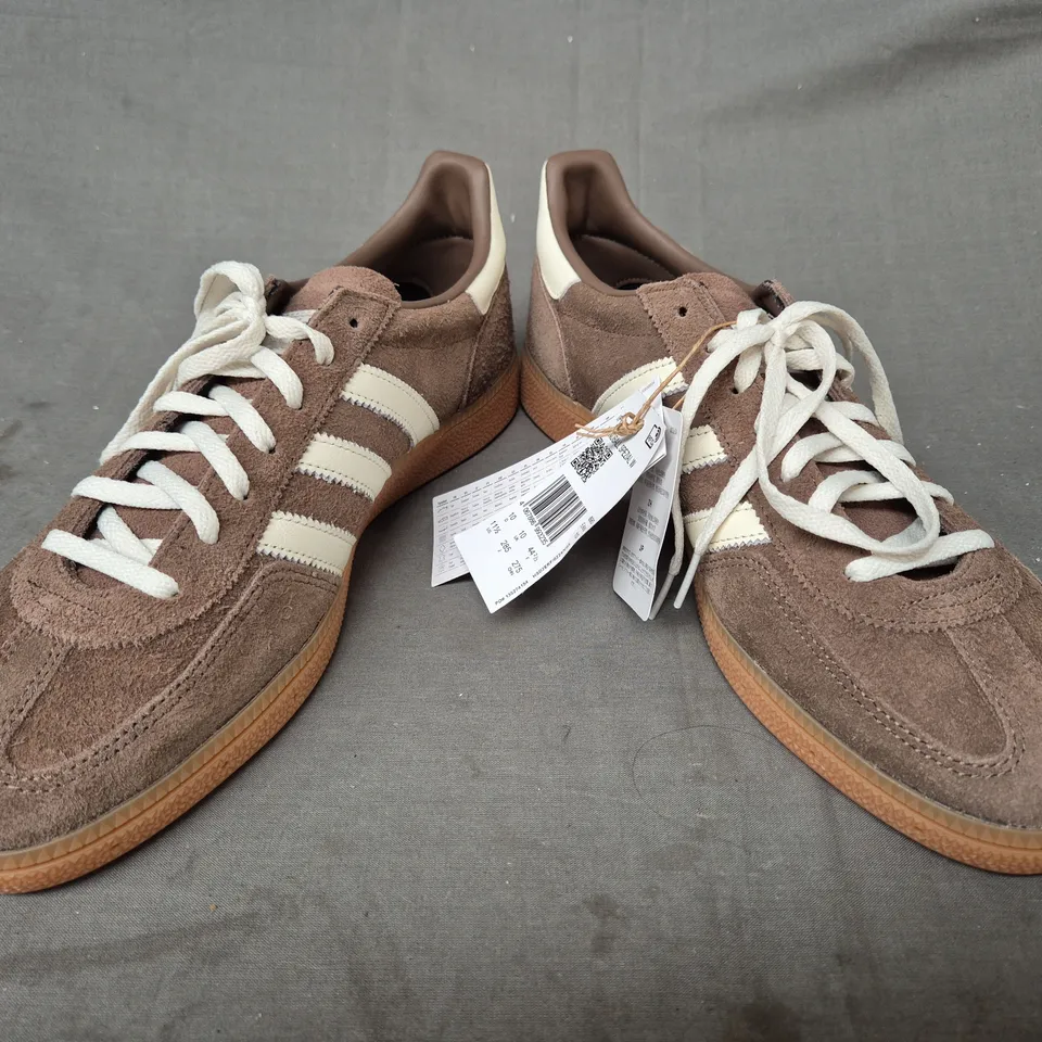 BOXED PAIR OF ADIDAS WOMEN'S HANDBALL SPEZIAL SHOES IN BROWN/CREAM UK SIZE 10