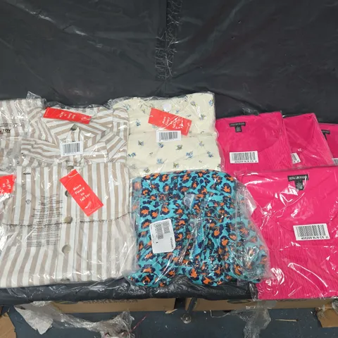 BOX OF APPROXIMATELY 10 ASSORTED BAGGED PIECES OF CLOTHING IN VARIOUS STYLES, SIZES, AND BRANDS