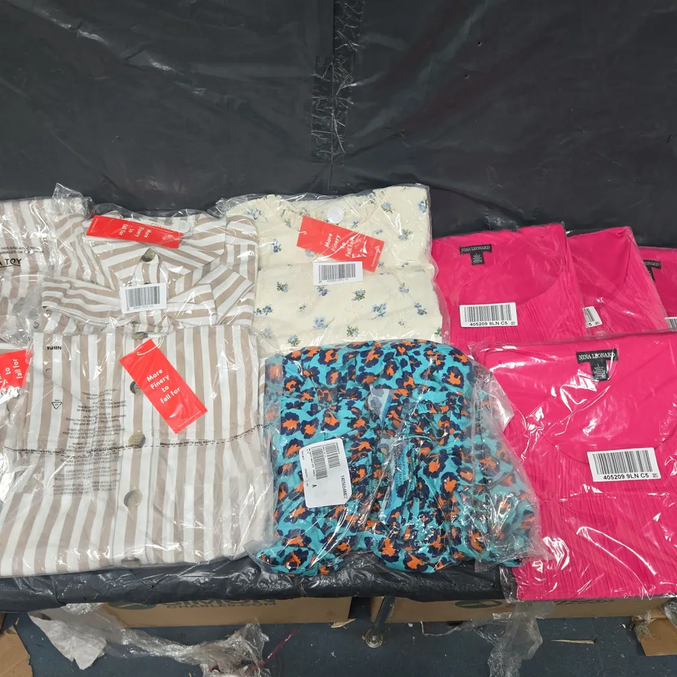 BOX OF APPROXIMATELY 10 ASSORTED BAGGED PIECES OF CLOTHING IN VARIOUS STYLES, SIZES, AND BRANDS 