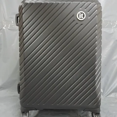 IT LUGGAGE RECLINE BLACK CABIN SUITCASE