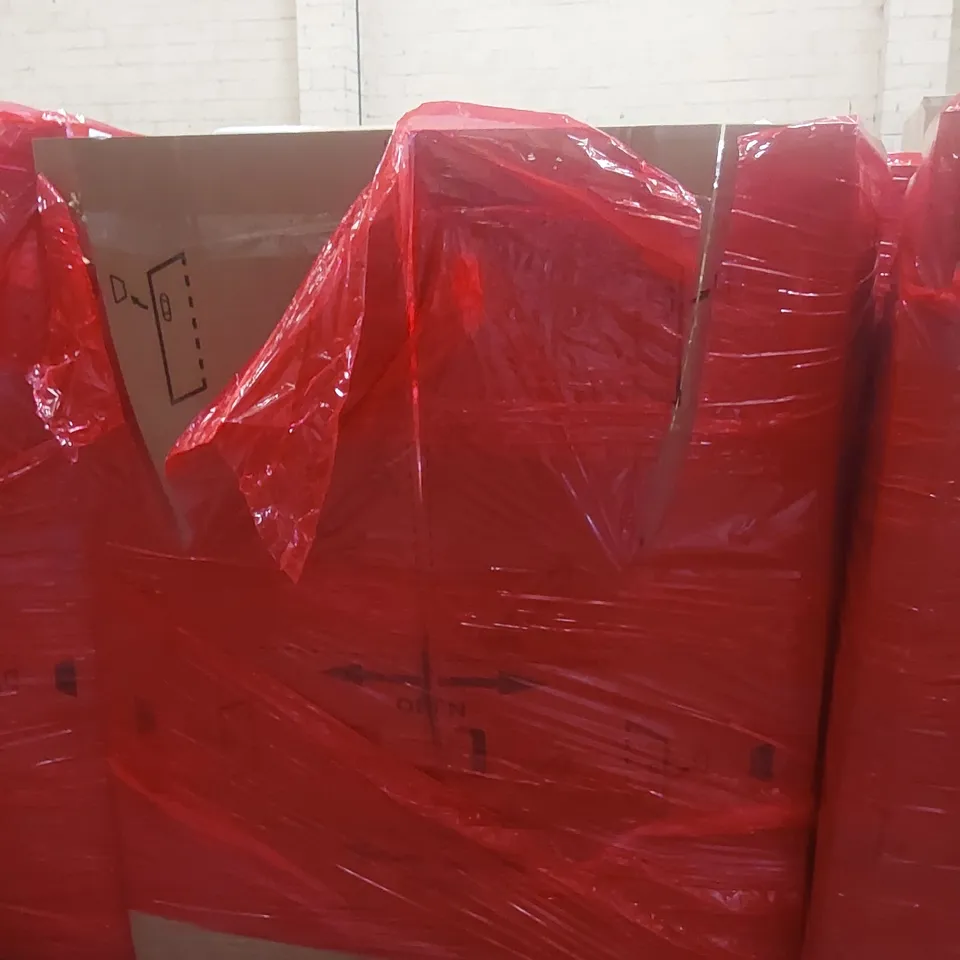 PALLET CONTAINING A VERY LARGE QUANTITY OF ASSORTED ITEMS INCLUDING: TOWEL RACK, A3 LAMINATOR, RETRACTABLE SAFETY GATE ECT