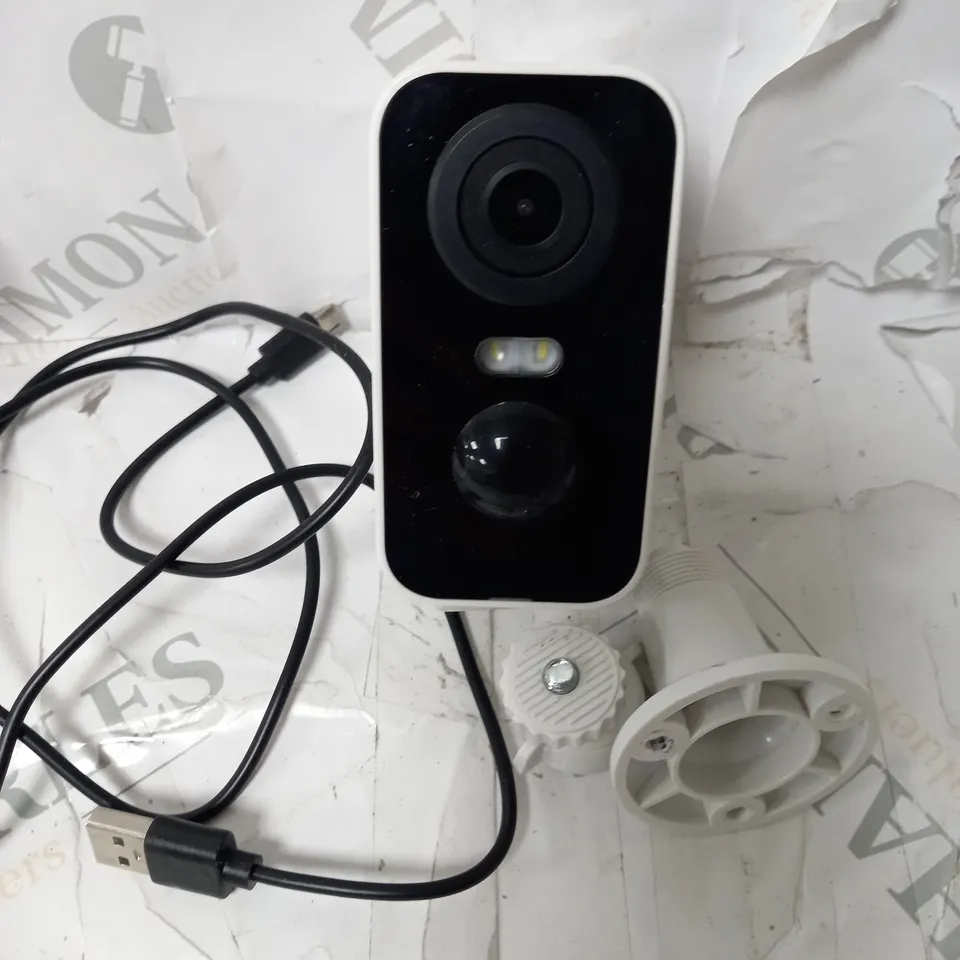 BOXED IEGEEK WIRE-FREE BATTERY SECURITY CAMERA WITH SOLAR PANEL