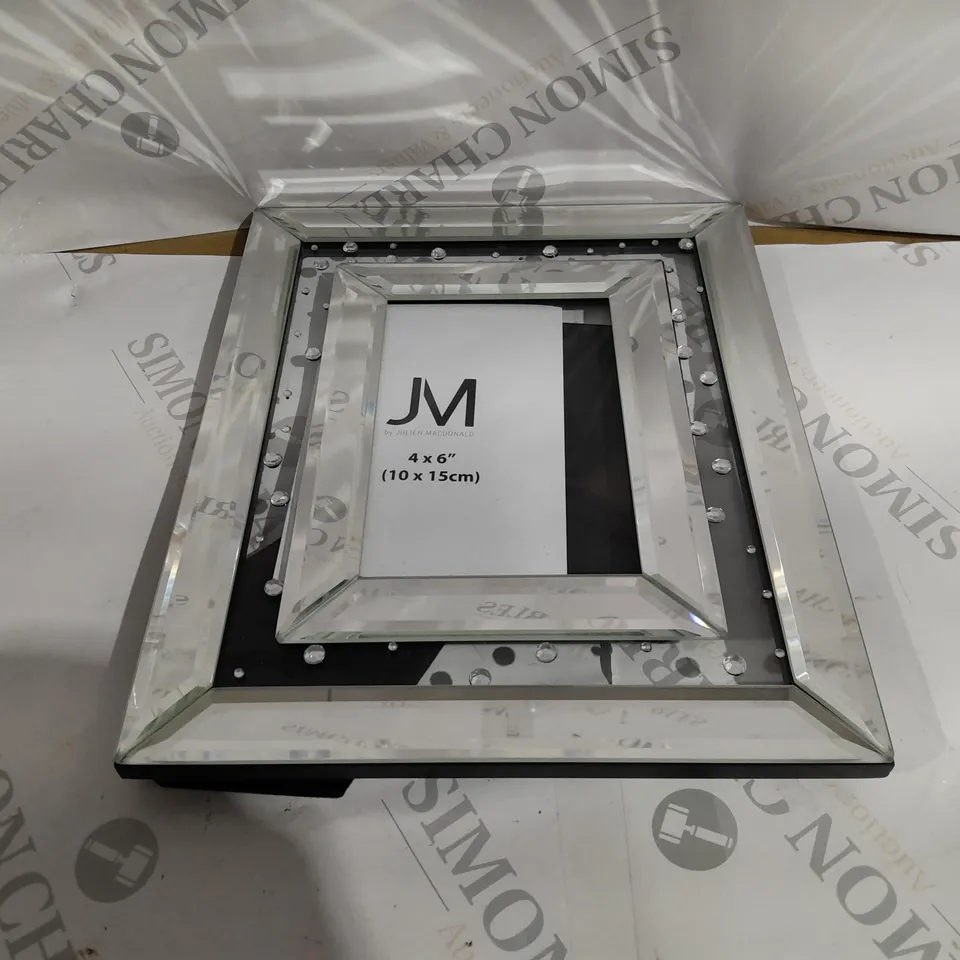 BOXED JULIEN MACDONALD FLOATING CRYSTALS PICTURE FRAMES