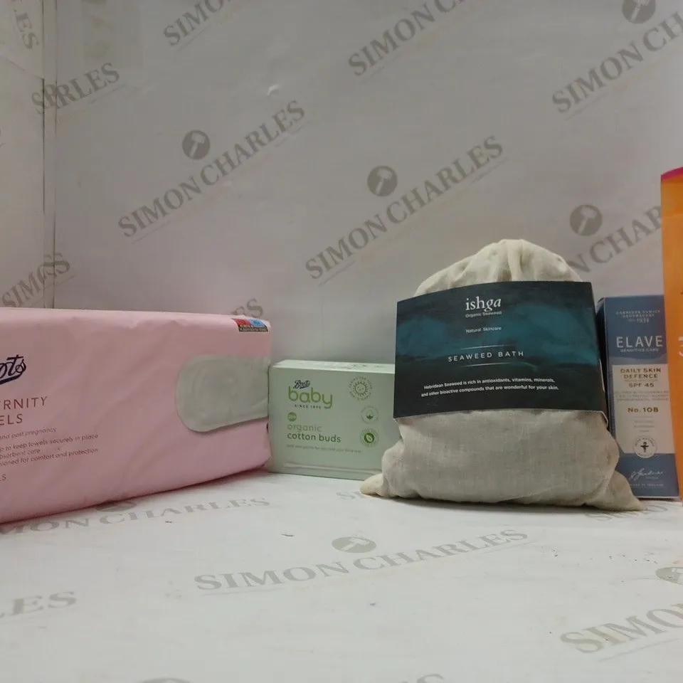 BOX OF APPROX 20 ASSORTED HEALTH AND BEAUTY ITEMS TO INCLUDE - BOOTS MATERNITY TOWELS - ISHA SEAWEED BATH - L'OREAL ELVIVE RESTORING SHAMPOO ECT 