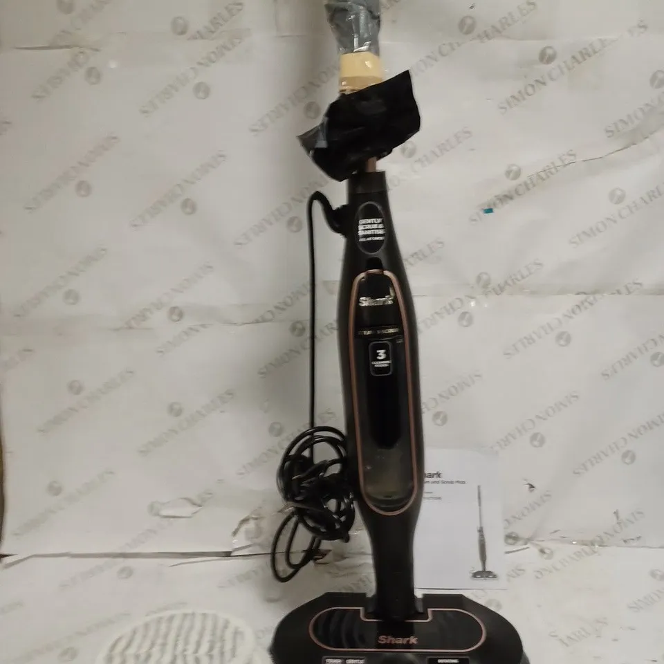 SHARK STEAM SCRUBBER WITH STEAM BLAST S7201 