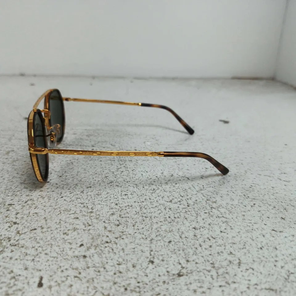 RAY BAN LEGEND GOLD SUNGLASSES BOXED