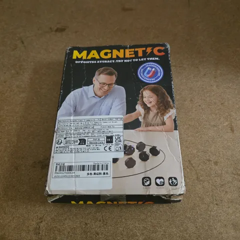 MAGNETIC TOY SET – BOXED