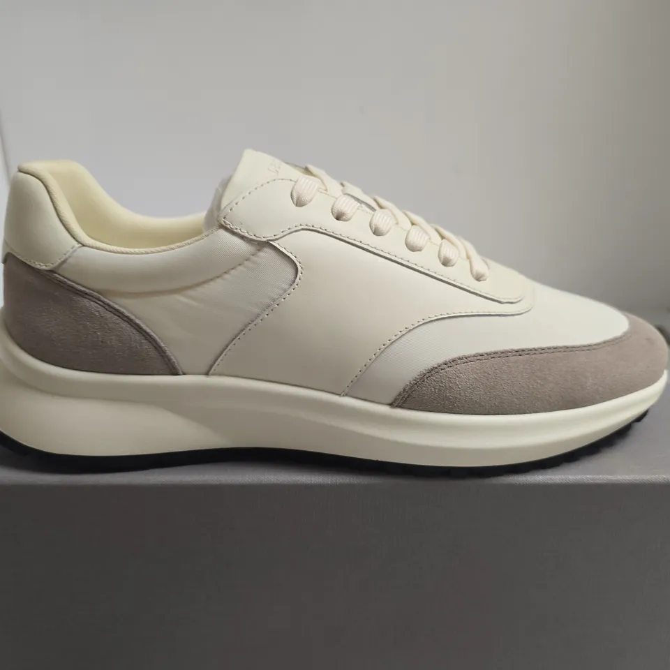 BOXED PAIR OF LEGEND BEIGE & WHITE FORMA RUNNER SNEAKERS – UK 9