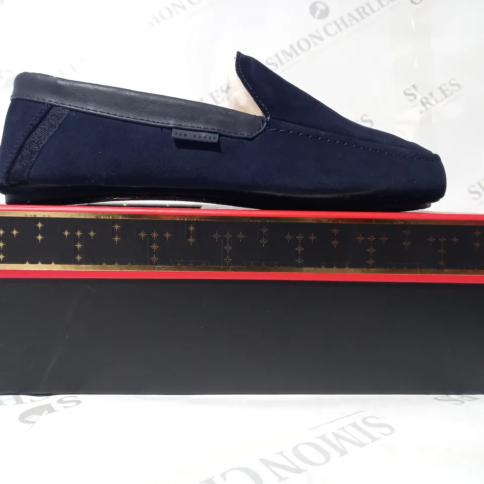 BOXED PAIR OF TED BAKER VALLANT SLIPPERS IN NAVY UK SIZE 11