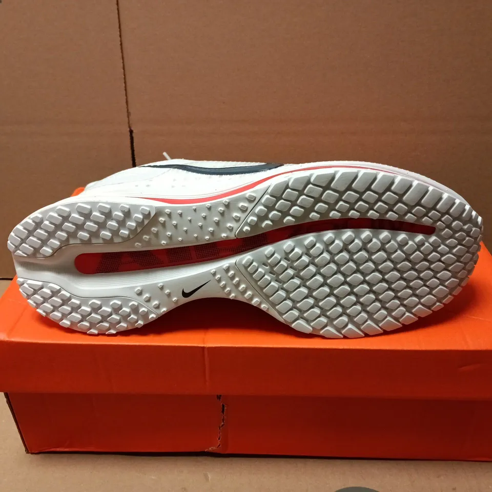 BOXED PAIR OF NIKE WOMENS PEGASUS PREMIUM TRAINERS IN WHITE/RED - UK 6.5