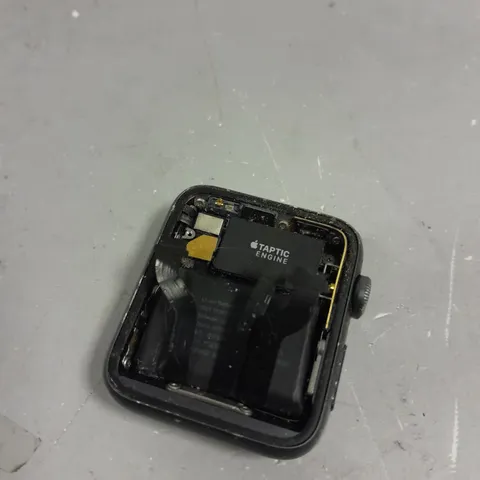 APPLE SERIES 2 SMARTWATCH BODY