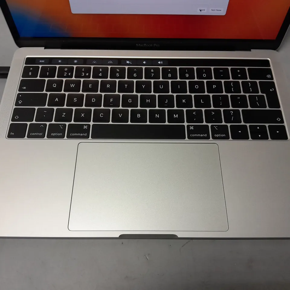 APPLE MACBOOK PRO - A2159