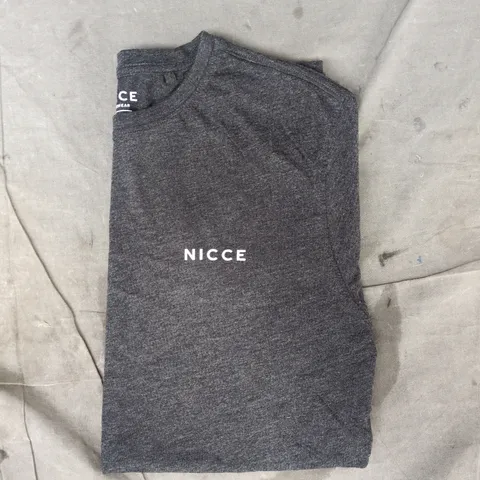 NICCE SHORT SLEEVE T-SHIRT IN CHARCOAL GREY SIZE LARGE