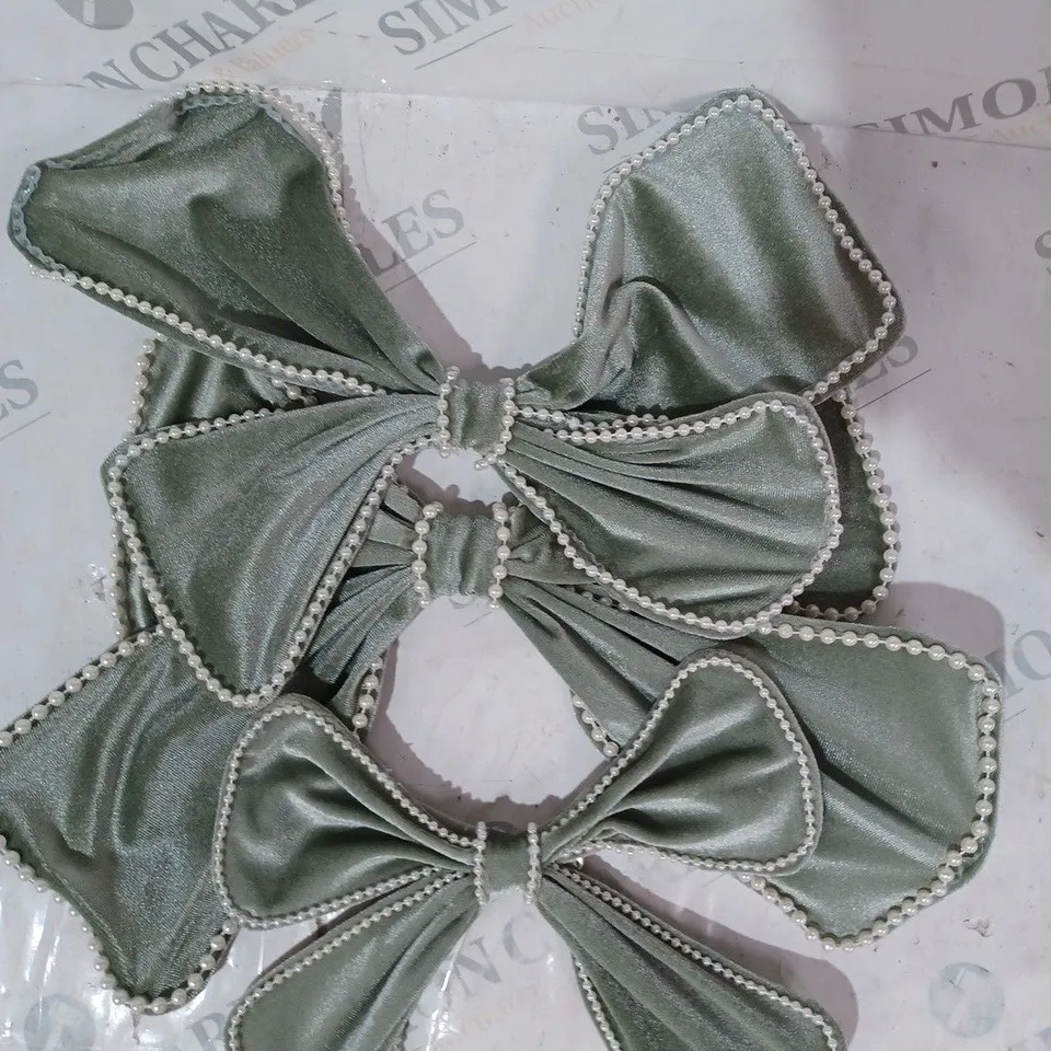 ALISON CORK SET OF 3 VELVET CLIP ON BOWS