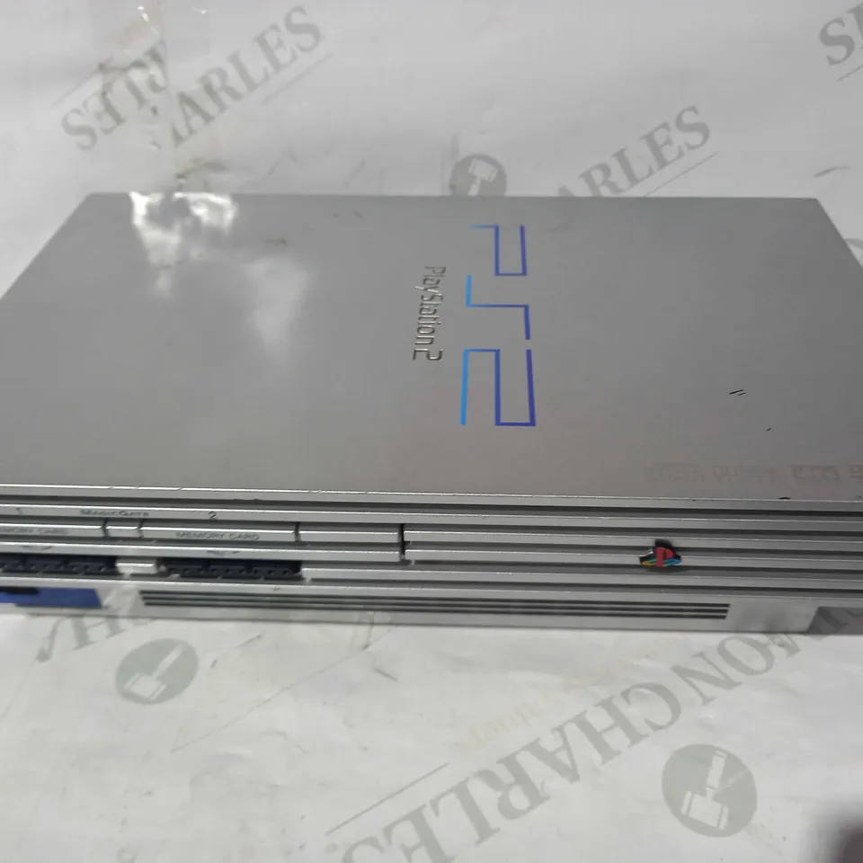 SONY SCPH-50003 PLAYSTATION 2 GAMES CONSOLE IN SILVER COLOUR