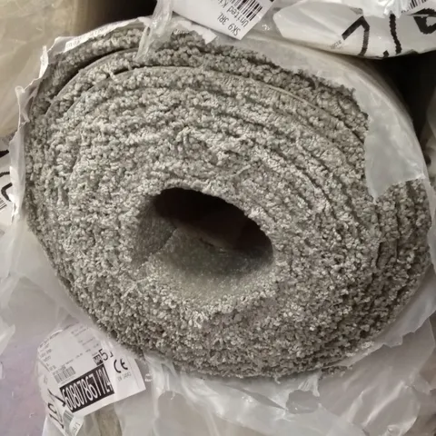 ROLL OF QUALITY ULTIMATE IMPRESSIONS NOBLE CARPET // APPROX SIZE: 5 X 5.4m