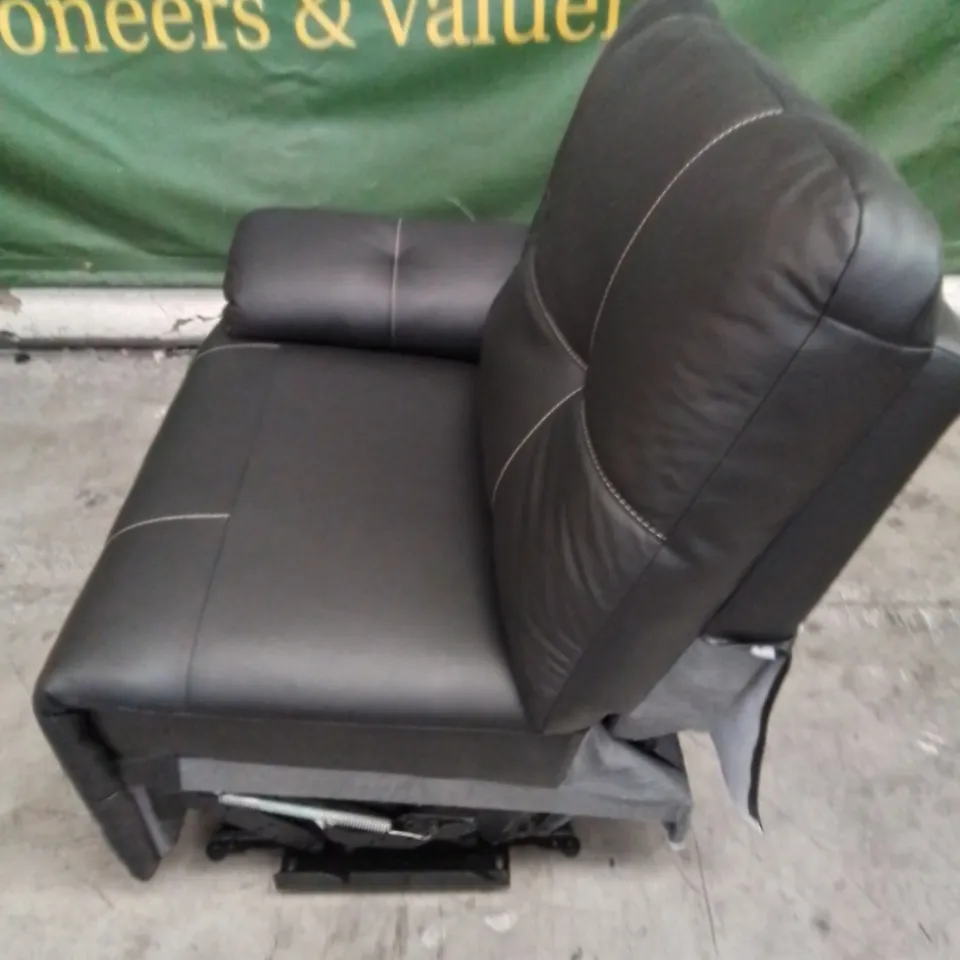DESIGNER BLACK LEATHER LHF MANUAL RECLINER SECTION
