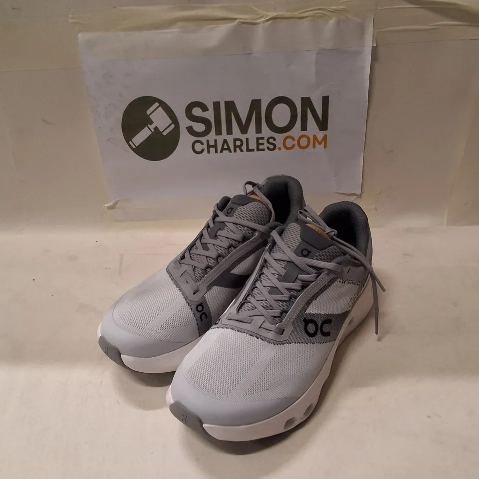 ON RUNNING CLOUDSURFER YOUTH TRAINERS – UK 4.5 (US 5, EU 37.5)