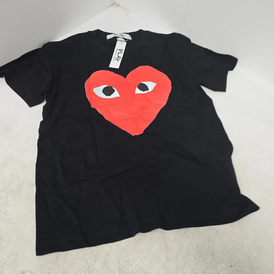 COMME DES GARÇONS PLAY T-SHIRT WITH HEART LOGO – BLACK, UK SIZE S