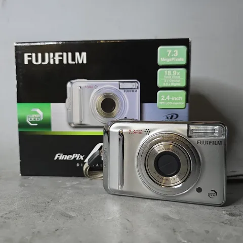 BOXED FUJIFILM FINEPIX A700 DIGITAL CAMERA 