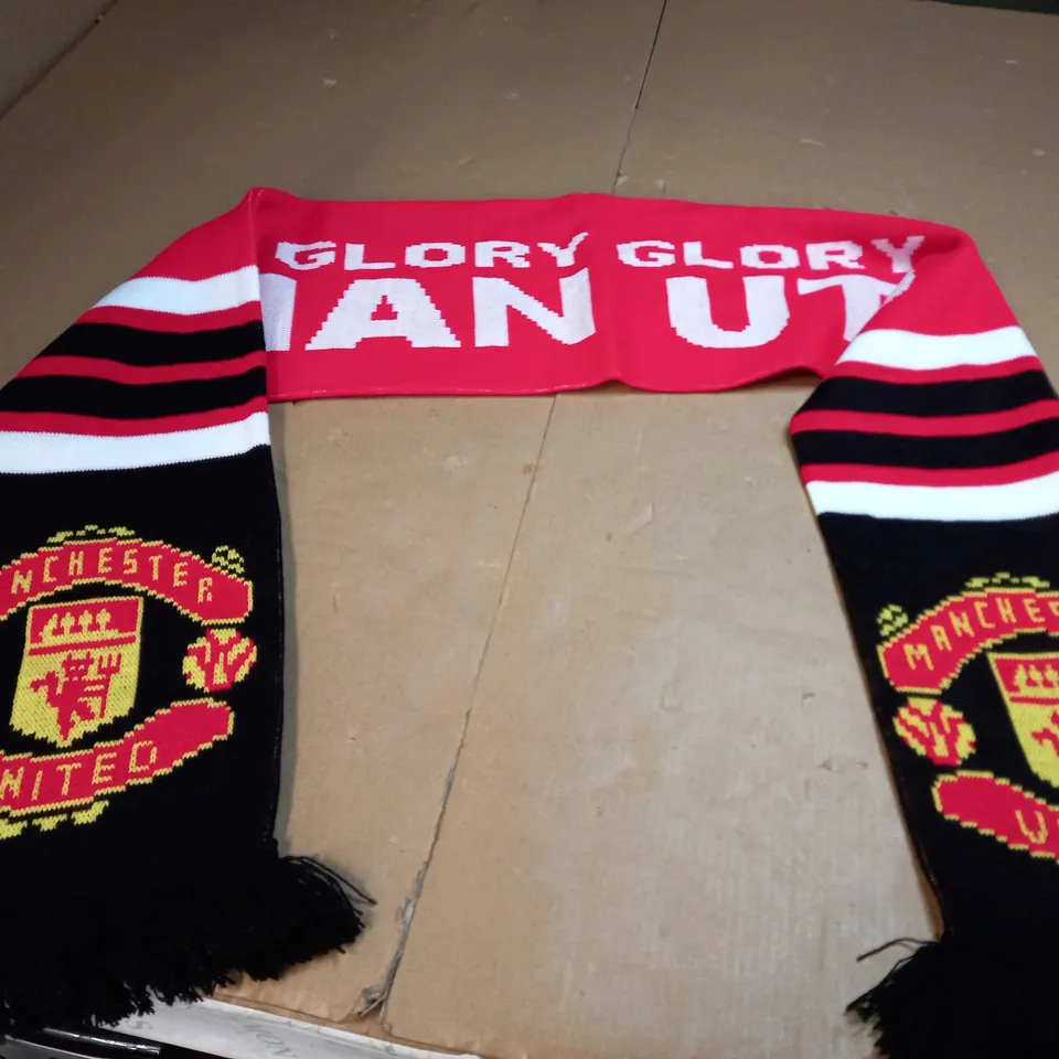 MANCHESTER UNITED SCALF