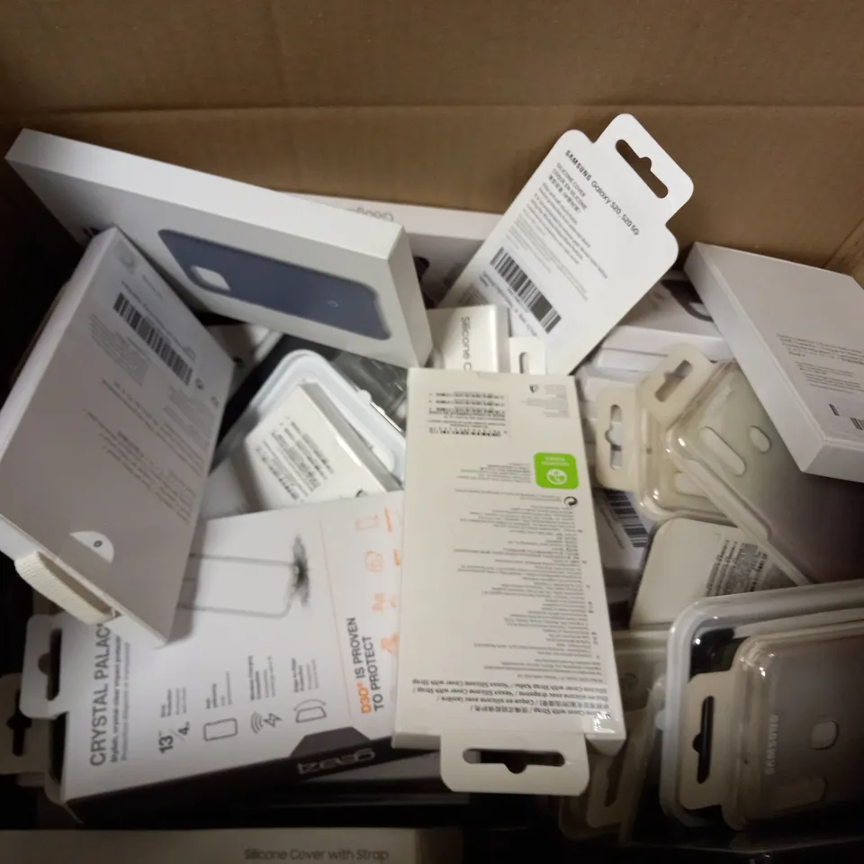 BOX OF APPROX 35 ASSORTED PROTECTIVE PHONE CASES FOR VARIOUS MODELS TO INCLUDE - PIXEL 4A CASE - SAMSUNG GALAXY S21+ - GEAR 4 CRYSTAL PALACE IPHONE 2020 5.4 ECT