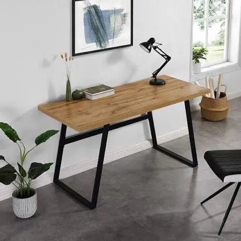 BOXED KLOTEN OAK DESK WITH BLACK METAL LEGS (1 BOX)