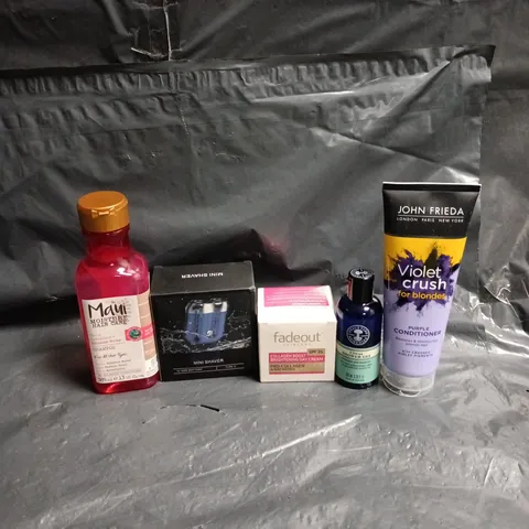 APPROXIMATEY 20 ASSORTED HEALTH AND BEAUTY PRODUCTS TO INCLUDE - JOHN FRIEDA VIOLET CRUSH CONDITIONER - MINI SHAVER AND FADEOUT DAY CREAM
