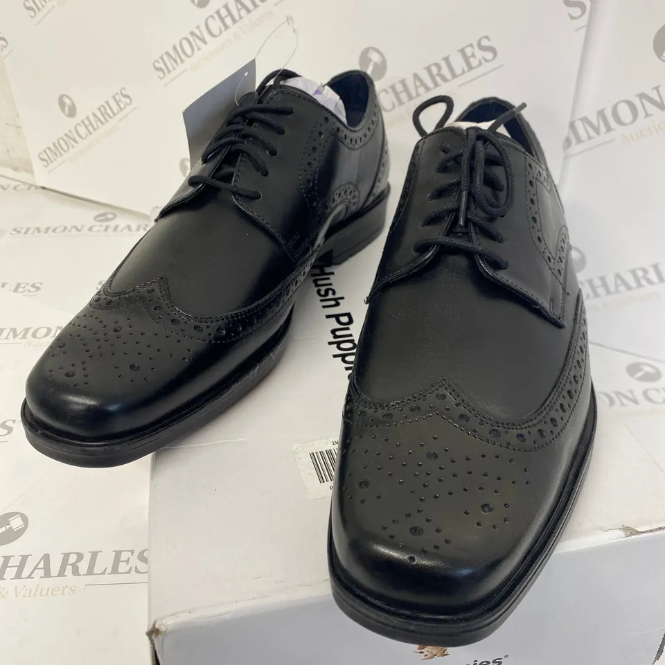 BOXED PAIR OF HUSH PUPPIES BLACK SHOES SIZE 43