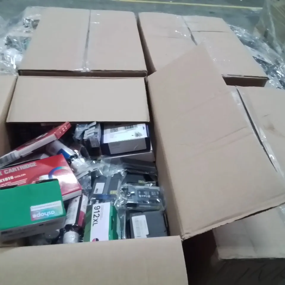 PALLET TO CONTAIN A LARGE QUANTITY OF INK CARTRIDGES 
