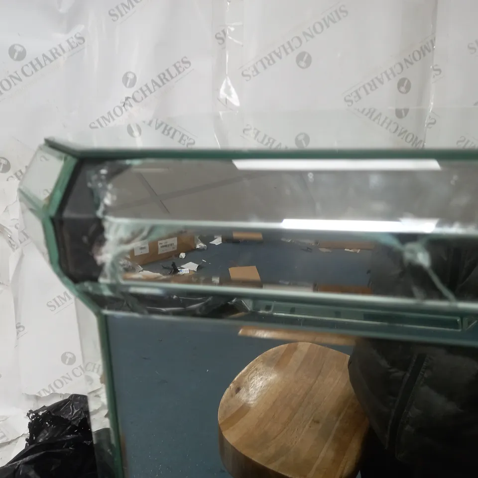 BOXED MIRRORED PLINTH LAMP TABLE RRP £159.99