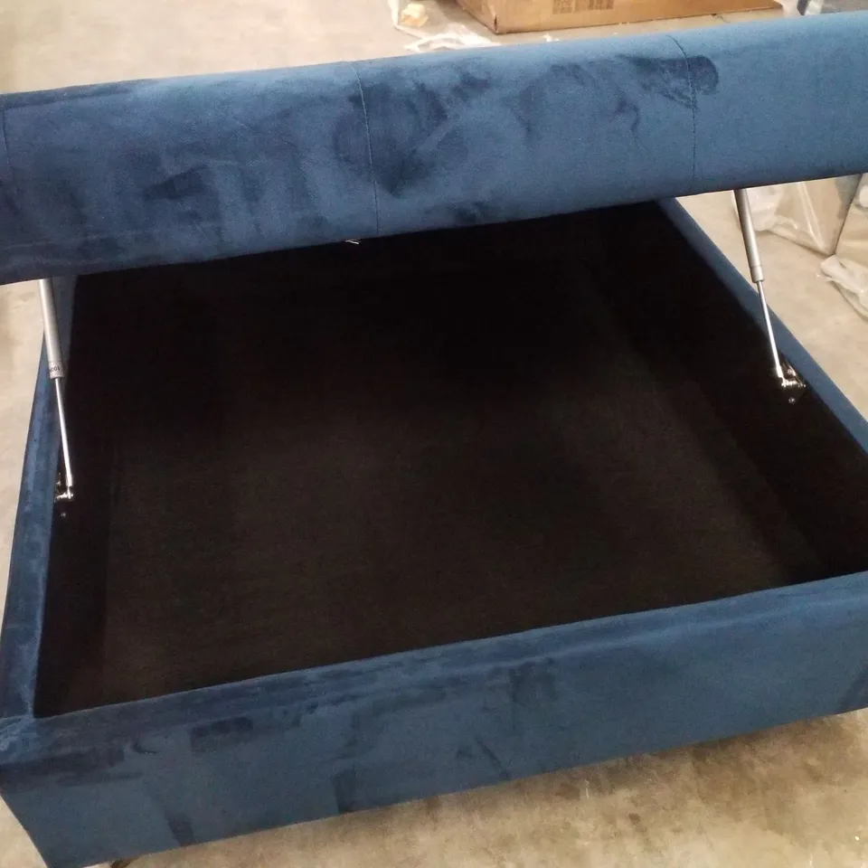 BLUE VELVET STORAGE OTTOMAN WITH WHEELS - DARK BLUE