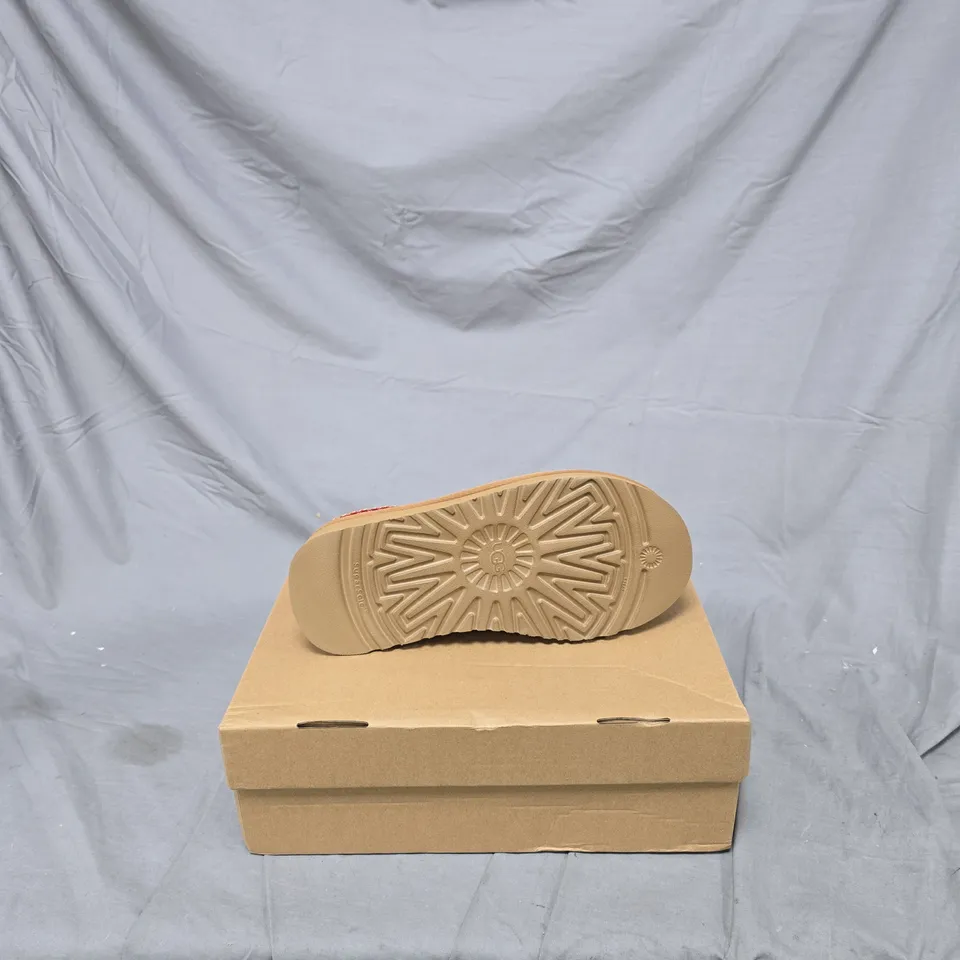 UGG WOMEN'S SUEDE SLIP-ON SNEAKER – TAN WITH RED KNIT TRIM SIZE 8